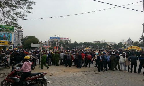 Dân Thanh Hóa ''đòi biển'': “Phải có vấn đề bất thường“